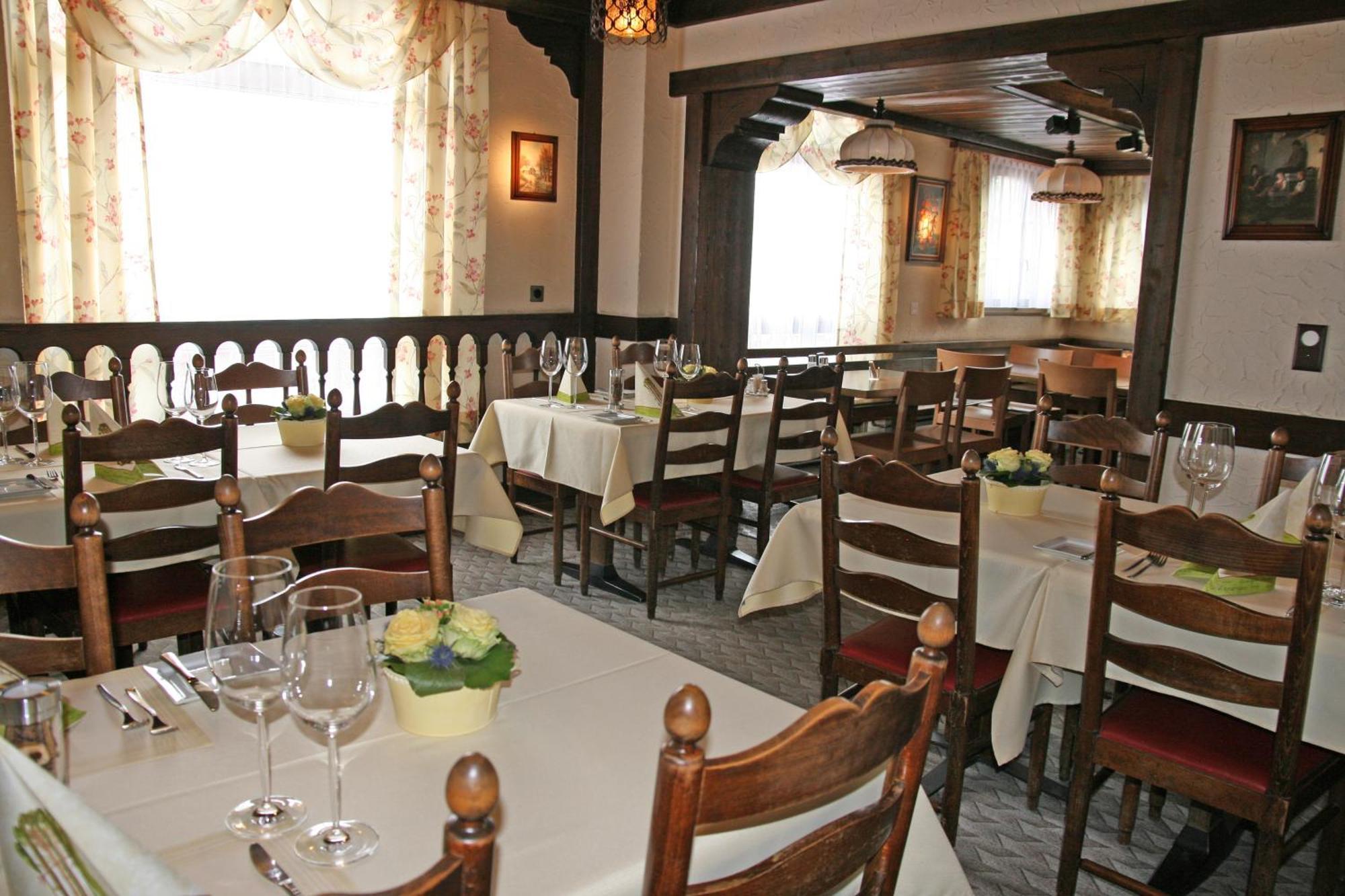 Hotel Glaernisch Hof ฮอร์เกน ภายนอก รูปภาพ