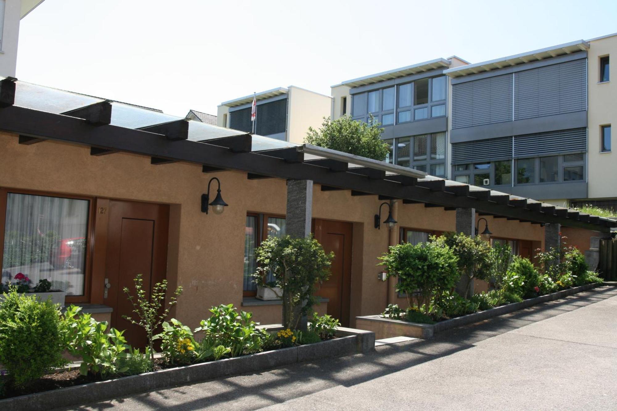 Hotel Glaernisch Hof ฮอร์เกน ภายนอก รูปภาพ