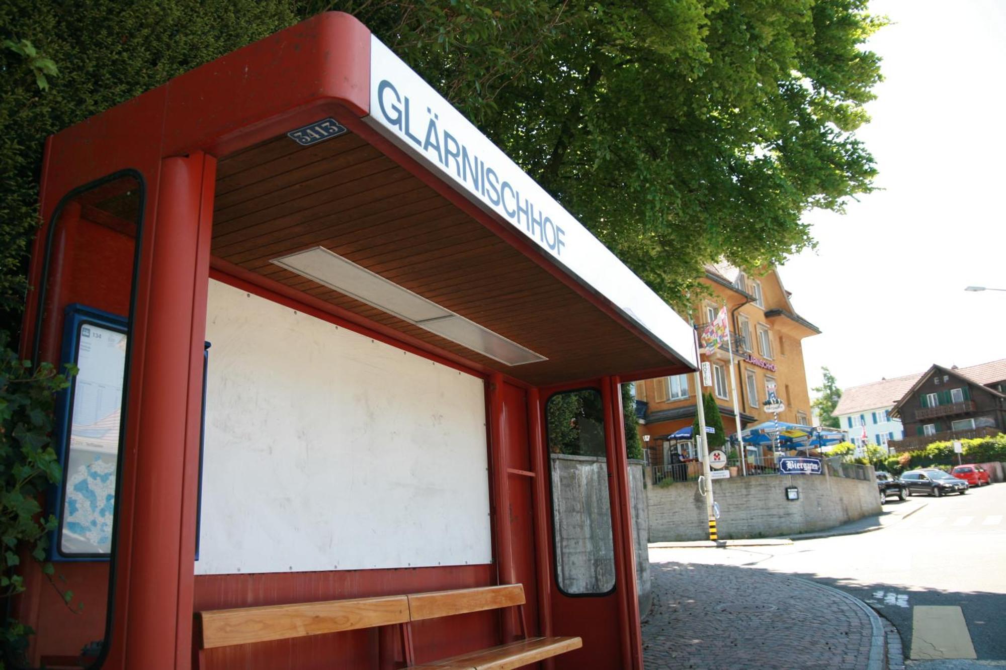 Hotel Glaernisch Hof ฮอร์เกน ภายนอก รูปภาพ