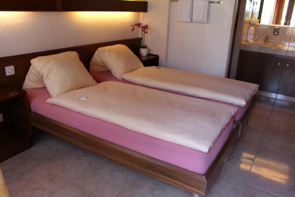 Hotel Glaernisch Hof ฮอร์เกน ภายนอก รูปภาพ